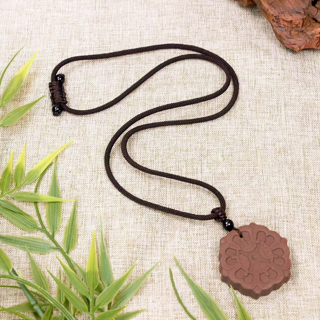 Handmade Herbal Aromatherapy Pendant – Natural Stress Relief Necklace – Chinese Herbal Jewelry – Holistic Healing Jewelry