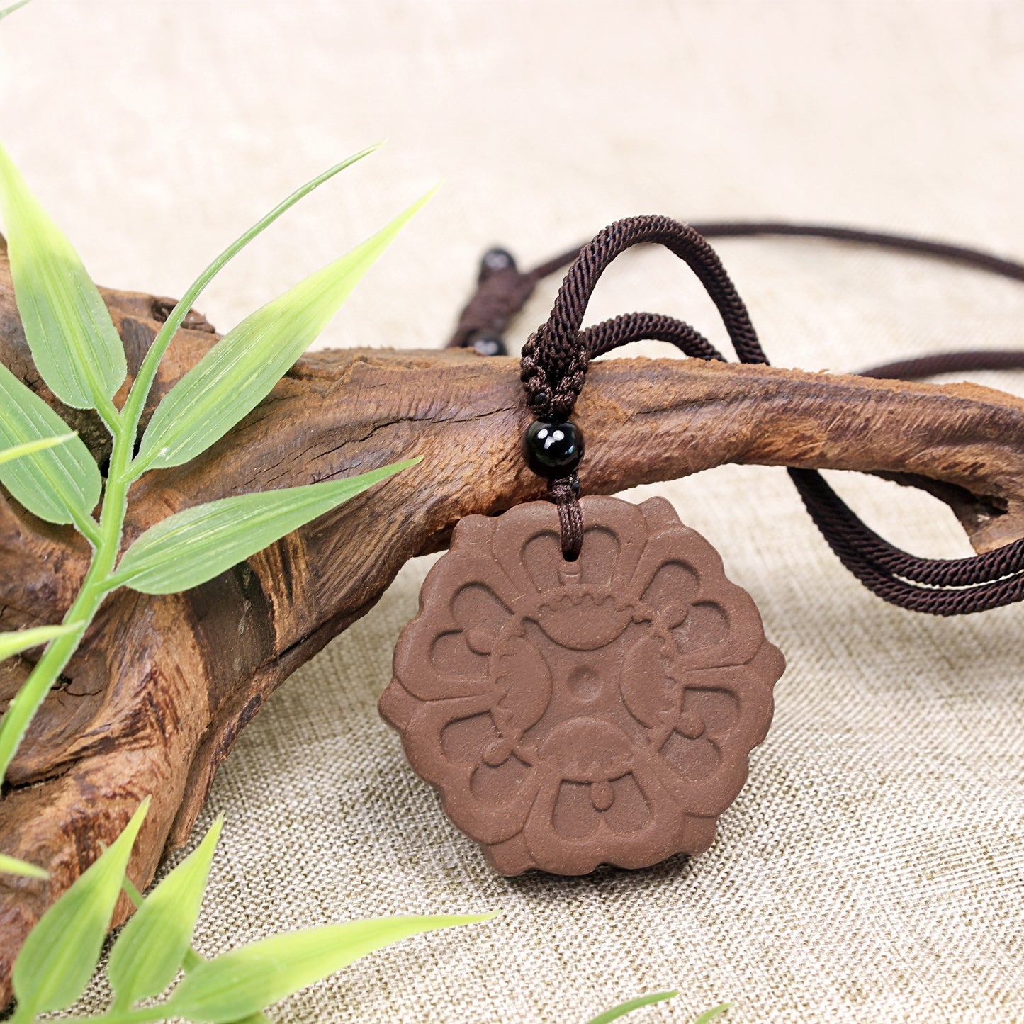 Handmade Herbal Aromatherapy Pendant – Natural Stress Relief Necklace – Chinese Herbal Jewelry – Holistic Healing Jewelry
